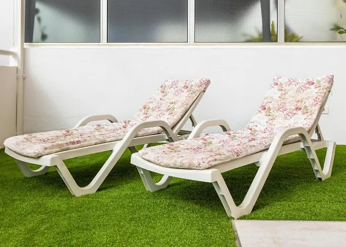 Family Home Near Ocean Los Cristianos Lovetenerife